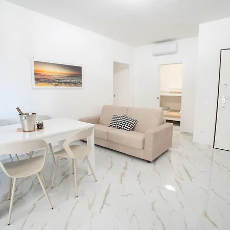The Siva - Via Volta, 165 Apartman San Remo