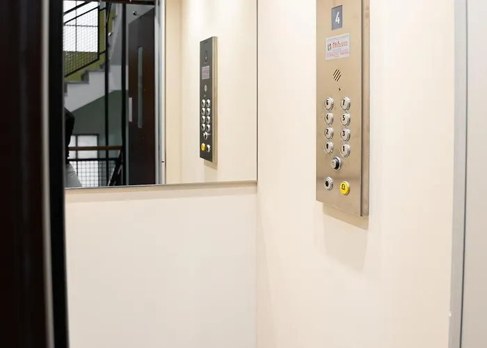 The Siva - Via Volta, 165 *